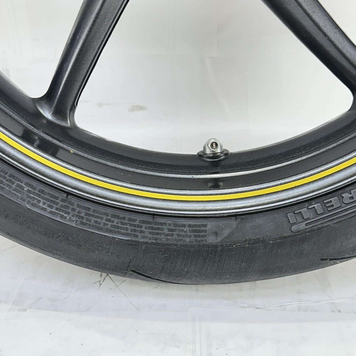 2013 - 2017 TRIUMPH DAYTONA 675 FRONT WHEEL RIM TIRE RUBBER BLACK *RASH/SCRUFF*