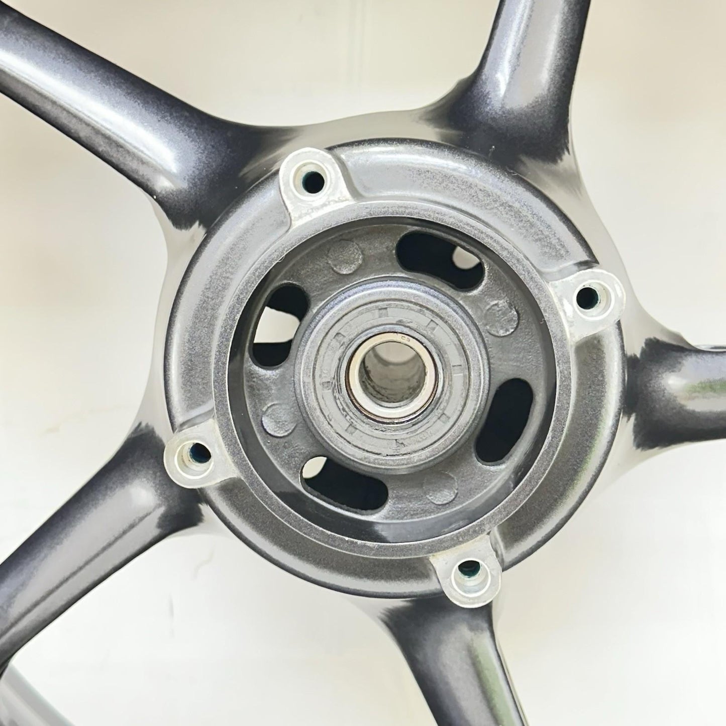 2013 - 2017 TRIUMPH DAYTONA 675 REAR WHEEL RIM BACK TIRE RUBBER BLACK OEM *DENT*