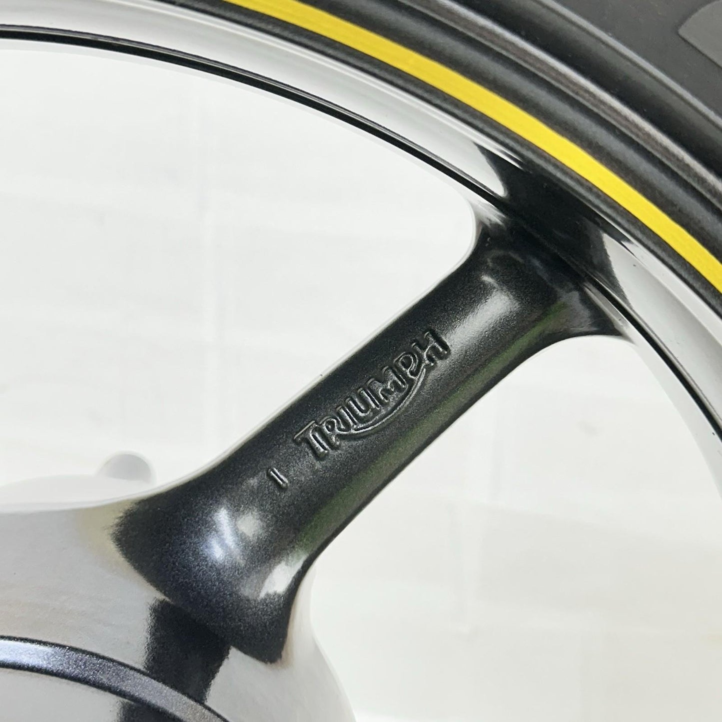 2013 - 2017 TRIUMPH DAYTONA 675 REAR WHEEL RIM BACK TIRE RUBBER BLACK OEM *DENT*