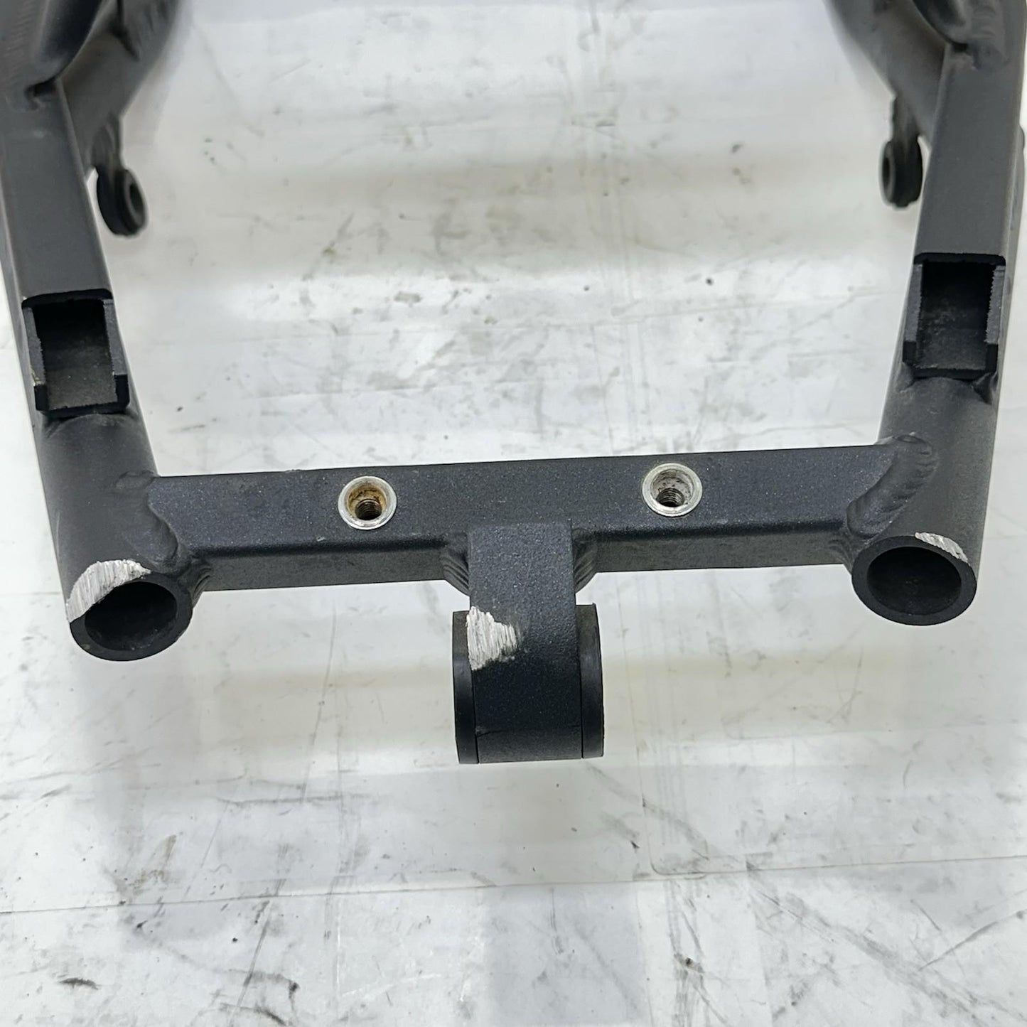 2013 - 2017 TRIUMPH DAYTONA 675 SUBFRAME REAR UNDERTAIL SUB FRAME STOCK OEM