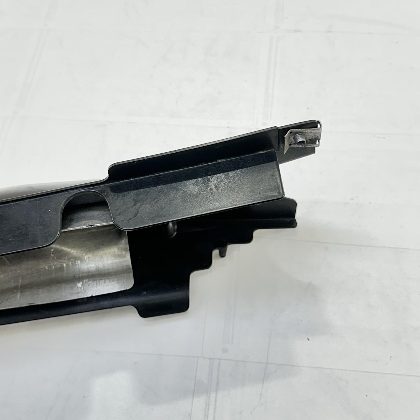 2013 - 2017 TRIUMPH DAYTONA 675 HEAT SHIELD EXHAUST PIPE COVER GUARD PLASTIC OEM