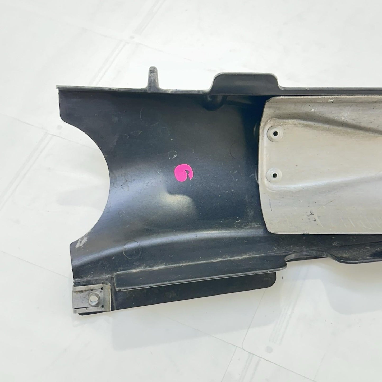 2013 - 2017 TRIUMPH DAYTONA 675 HEAT SHIELD EXHAUST PIPE COVER GUARD PLASTIC OEM