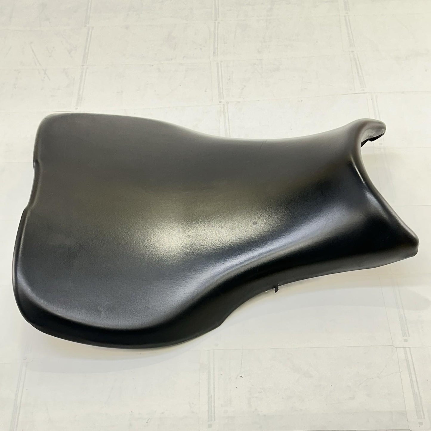 2013 - 2017 TRIUMPH DAYTONA 675 FRONT SEAT DRIVER SADDLE RIDER CUSHION BLACK