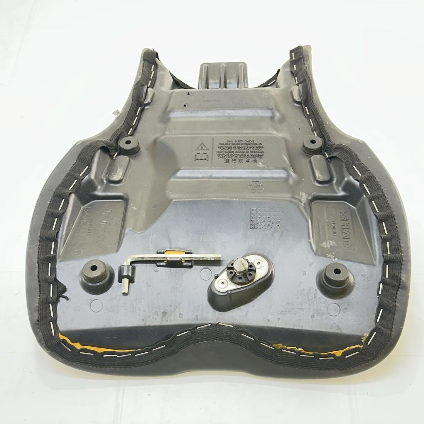 2013 - 2017 TRIUMPH DAYTONA 675 FRONT SEAT DRIVER SADDLE RIDER CUSHION BLACK