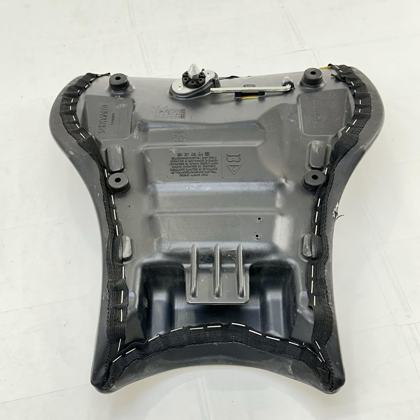 2013 - 2017 TRIUMPH DAYTONA 675 FRONT SEAT DRIVER SADDLE RIDER CUSHION BLACK