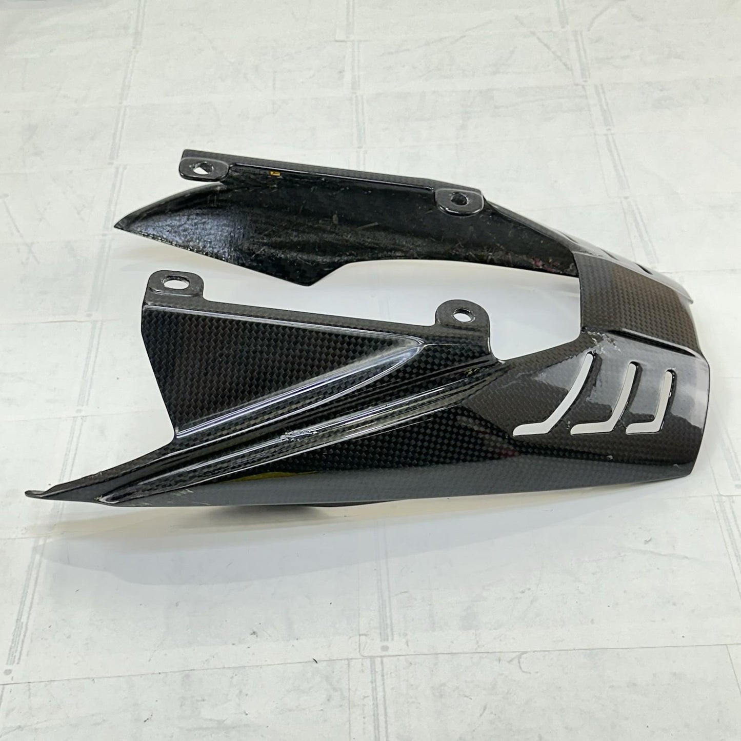 2013 - 2017 TRIUMPH DAYTONA 675 EXHAUST HEAT SHIELD COVER BLACK CARBON FIBER