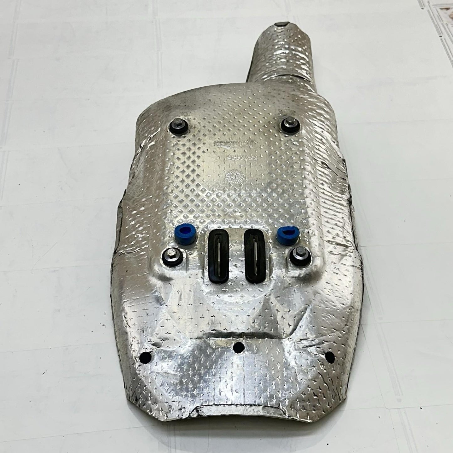 2013 - 2017 TRIUMPH DAYTONA 675 EXHAUST HEAT SHIELD MUFFLER GUARD PROTECTOR OEM