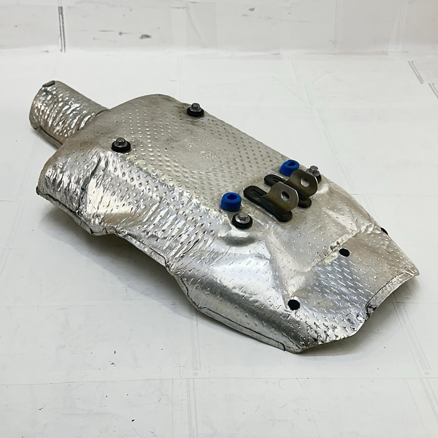 2013 - 2017 TRIUMPH DAYTONA 675 EXHAUST HEAT SHIELD MUFFLER GUARD PROTECTOR OEM