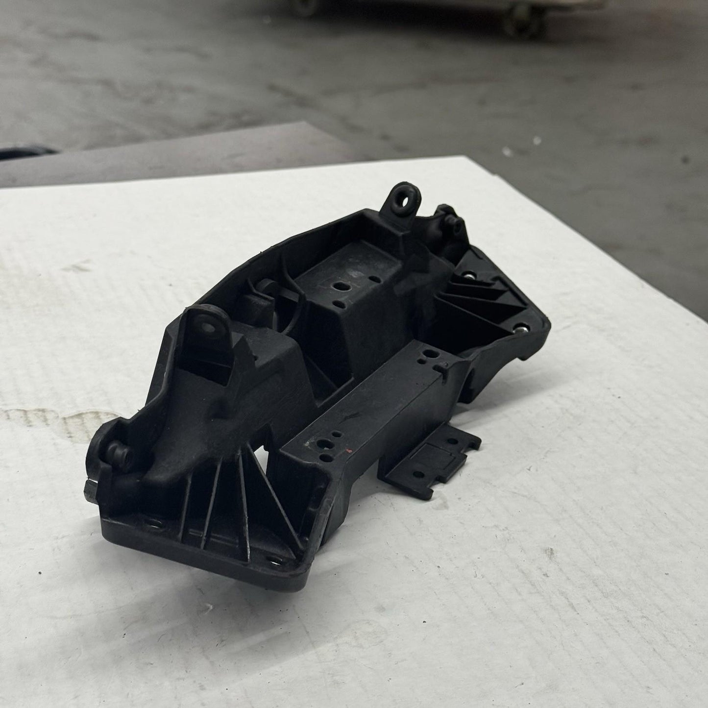 2019 - 2023 KAWASAKI NINJA ZX6R FAIRING STAY UPPER MIRROR GAUGES BRACKET