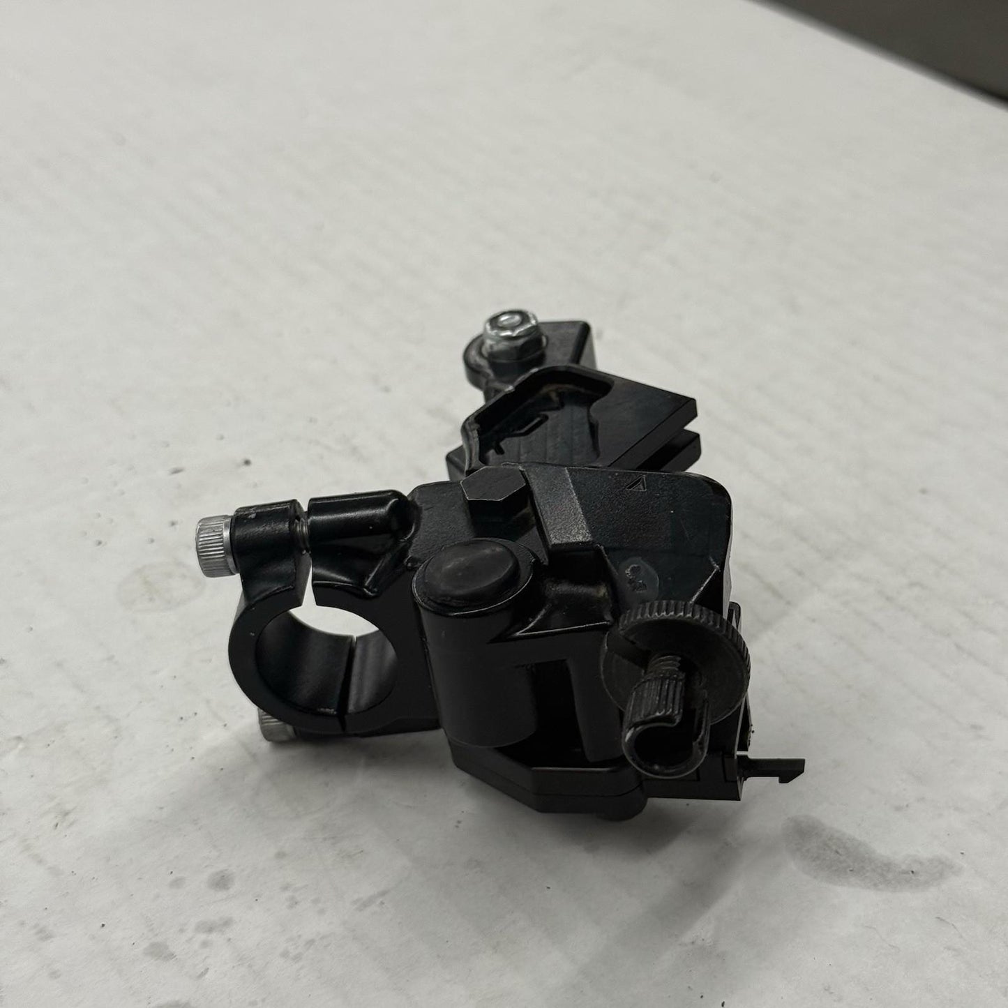 2019 - 2023 KAWASAKI NINJA ZX6R CLUTCH PERCH MOUNT LEFT STOCK