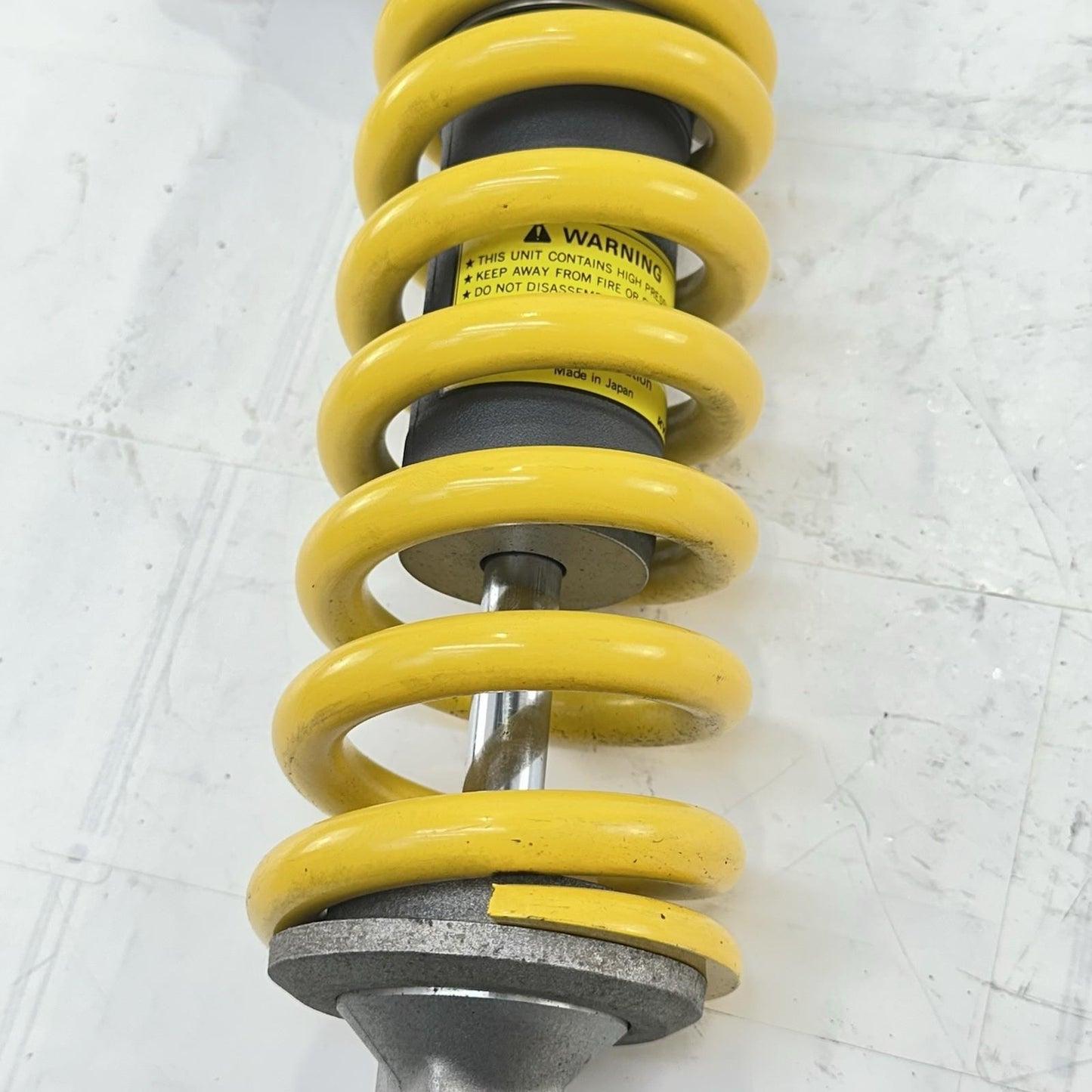 2013 - 2017 TRIUMPH DAYTONA 675 REAR SHOCK BACK SUSPENSION ABSORBER YELLOW STOCK