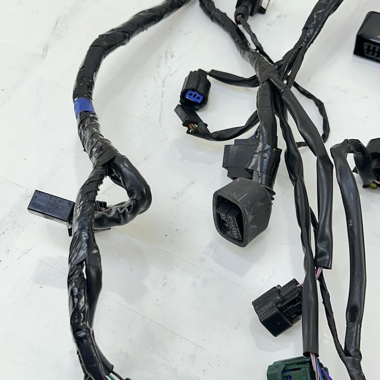 2013 - 2017 TRIUMPH DAYTONA 675 WIRING HARNESS MAIN ENGINE MOTOR WIRE LOOM STOCK