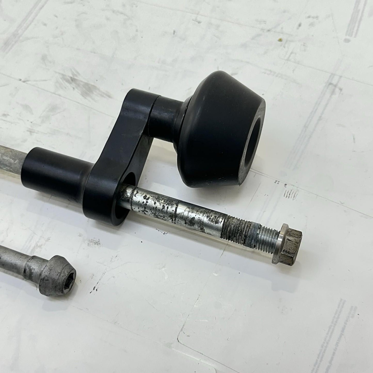 2016 - 2018 DUCATI HYPERMOTARD 939 ENGINE BOLTS MOTOR HARDWARE FRAME SLIDERS