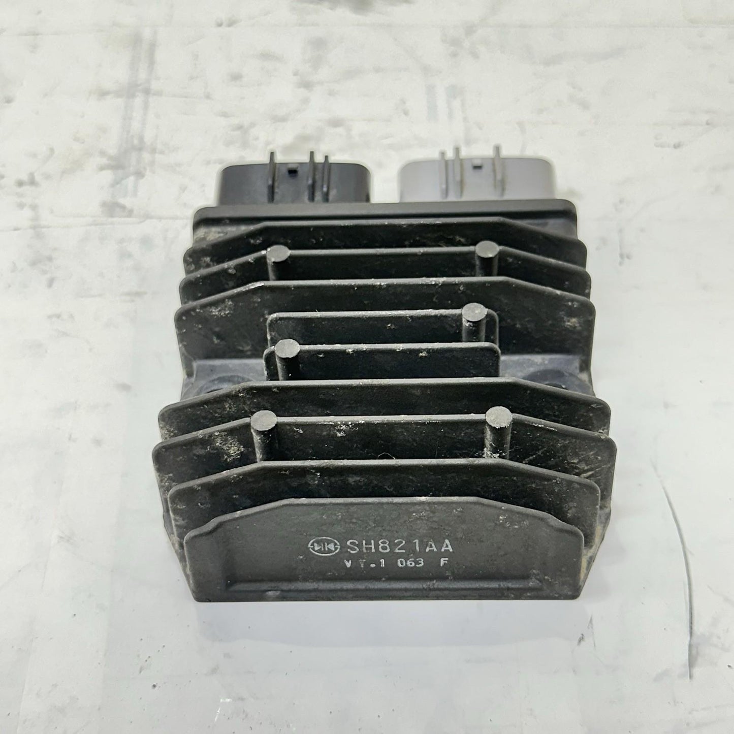 2016 - 2018 DUCATI HYPERMOTARD 939 VOLTAGE REGULATOR RECTIFIER CHARGE CONTROL