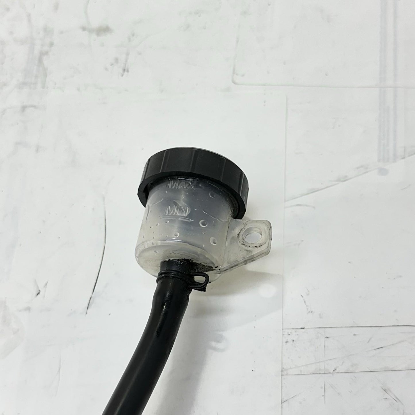 2016 - 2018 DUCATI HYPERMOTARD 939 REAR MASTER CYLINDER BACK BRAKE RESERVOIR