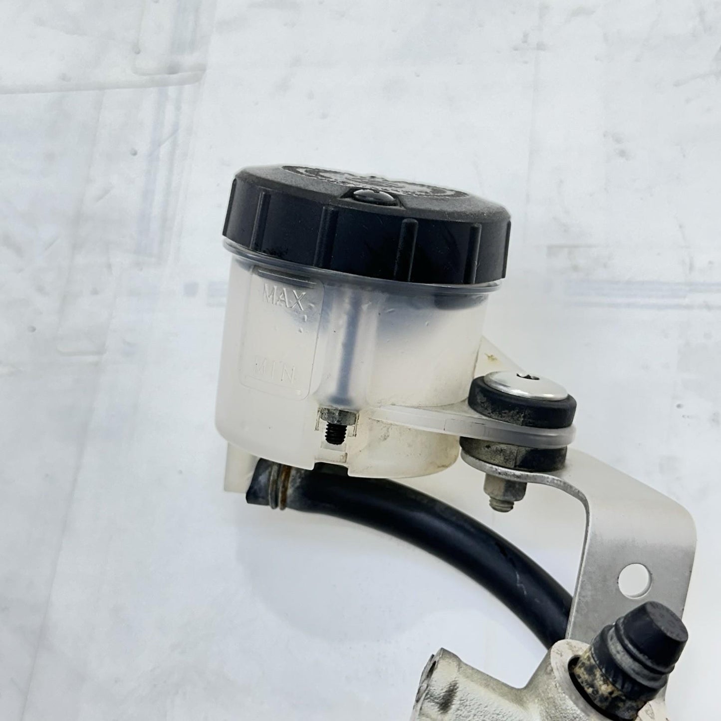 2016 - 2018 DUCATI HYPERMOTARD 939 FRONT MASTER CYLINDER BRAKE RESERVOIR