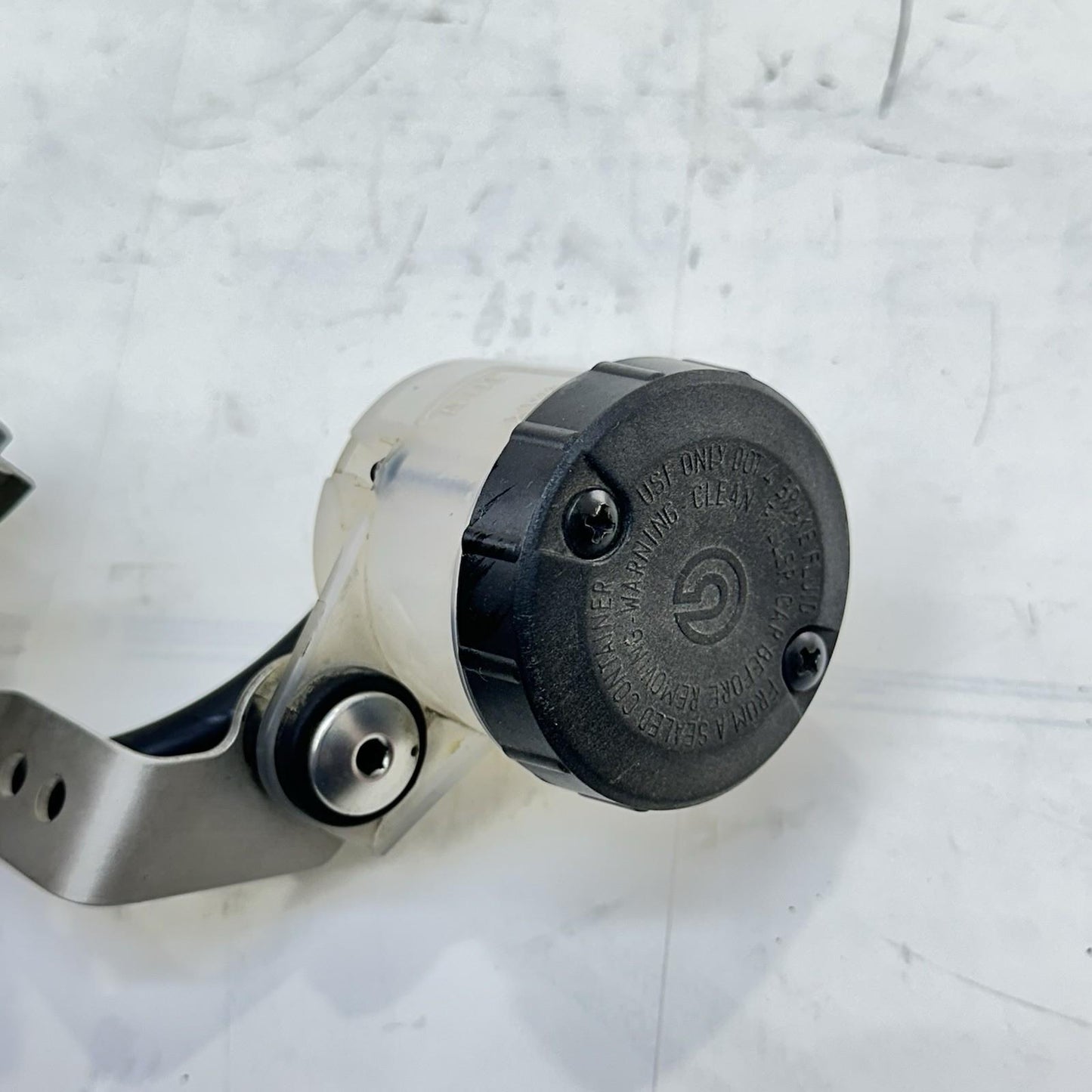 2016 - 2018 DUCATI HYPERMOTARD 939 FRONT MASTER CYLINDER BRAKE RESERVOIR