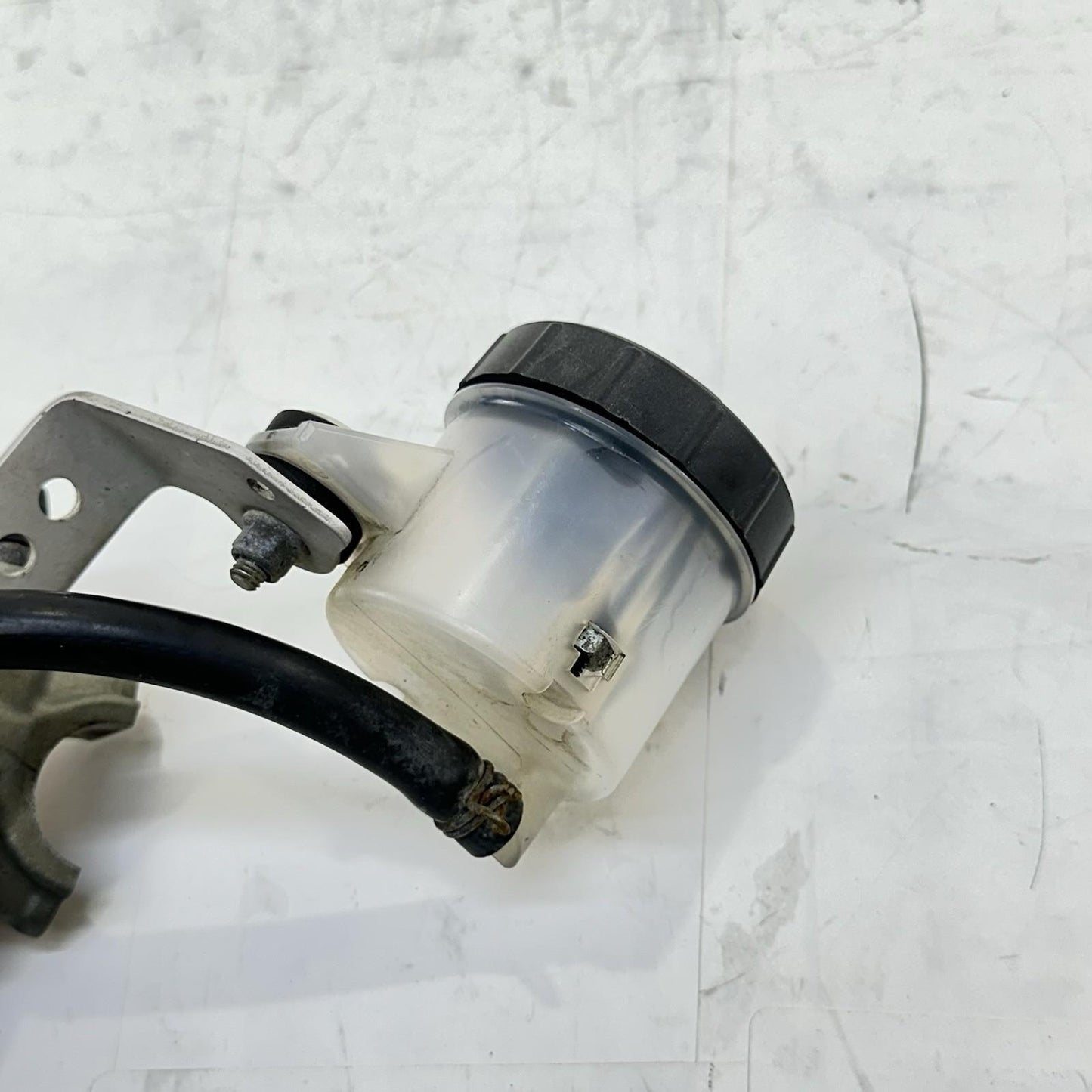 2016 - 2018 DUCATI HYPERMOTARD 939 FRONT MASTER CYLINDER BRAKE RESERVOIR