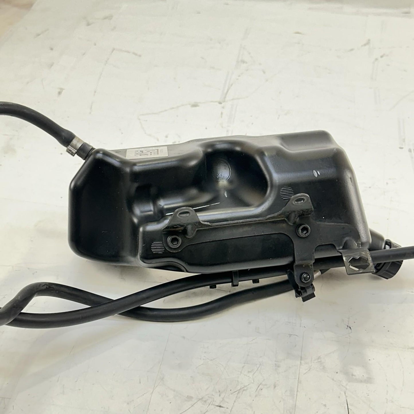 2016 - 2018 DUCATI HYPERMOTARD 939 COOLANT TANK OVER FLOW RESERVOIR CANISTER