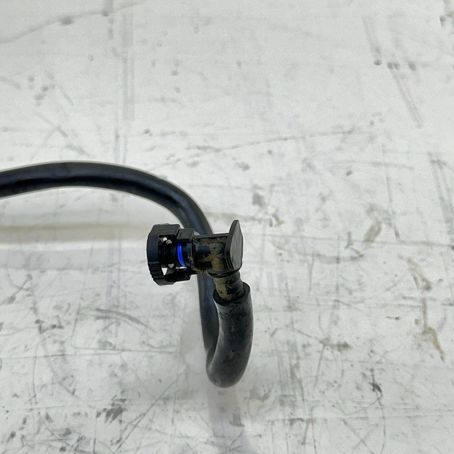 2016 - 2018 DUCATI HYPERMOTARD 939 FUEL LINE GAS SENDING PIPE INJECTION HOSES