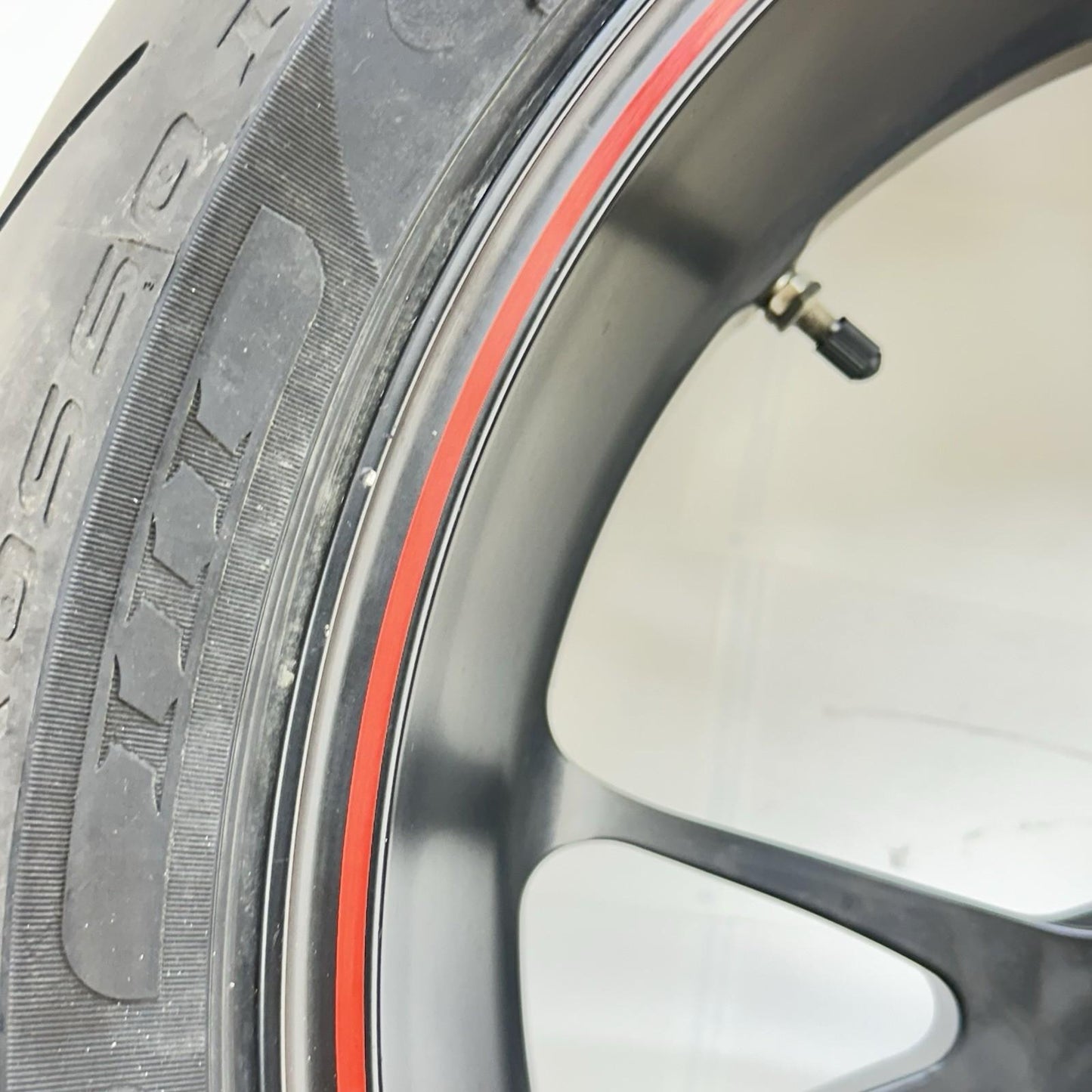 2016 - 2018 DUCATI HYPERMOTARD 939 REAR WHEEL BACK RIM TIRE MARCHESINI FORGED