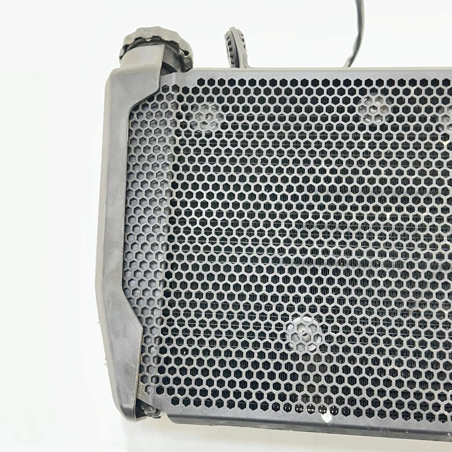 2016 - 2018 DUCATI HYPERMOTARD 939 RADIATOR ENGINE COOLING FANS GUARD SET MOTOR