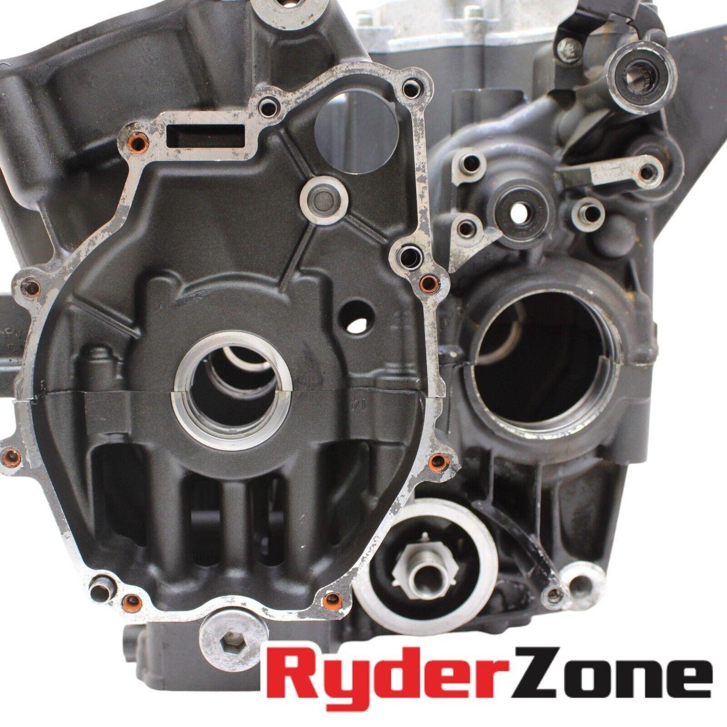 2009 - 2017 YAMAHA FZ6R CRANKCASE BLOCK ENGINE CASES MOTOR SET BLACK