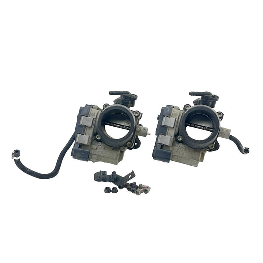 2016 - 2018 DUCATI HYPERMOTARD 939 THROTTLE BODIES LINES BOLTS HARDWARE SET PAIR