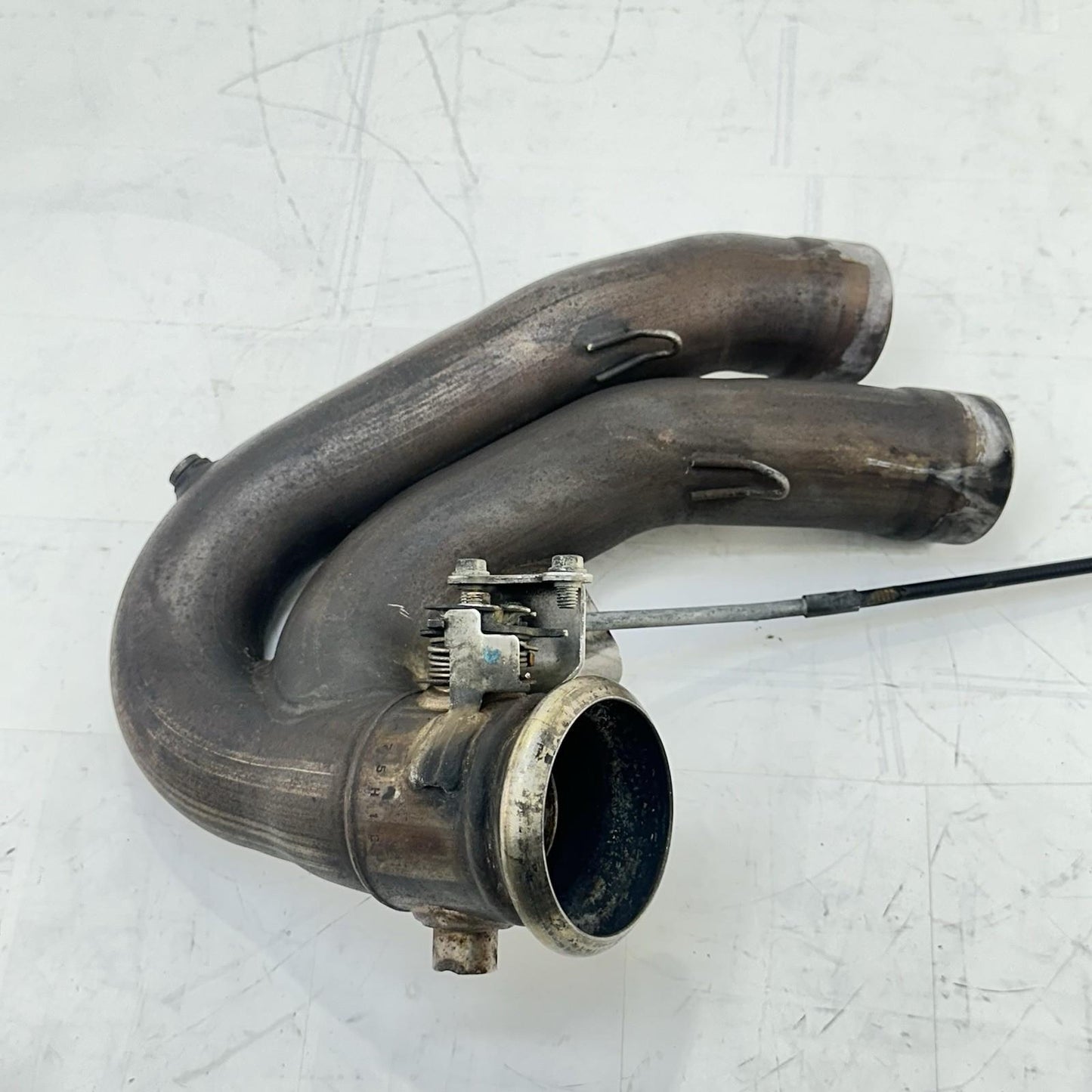 2016 - 2018 DUCATI HYPERMOTARD 939 EXHAUST HEADER PIPES MANIFOLD CABLE LINE