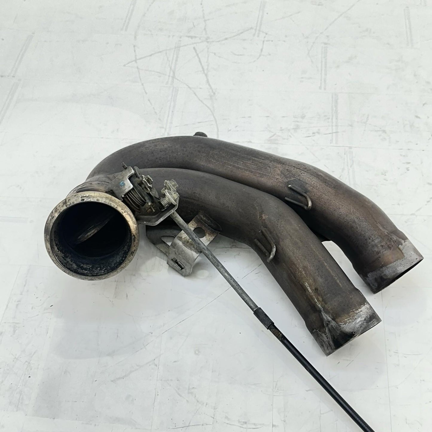 2016 - 2018 DUCATI HYPERMOTARD 939 EXHAUST HEADER PIPES MANIFOLD CABLE LINE