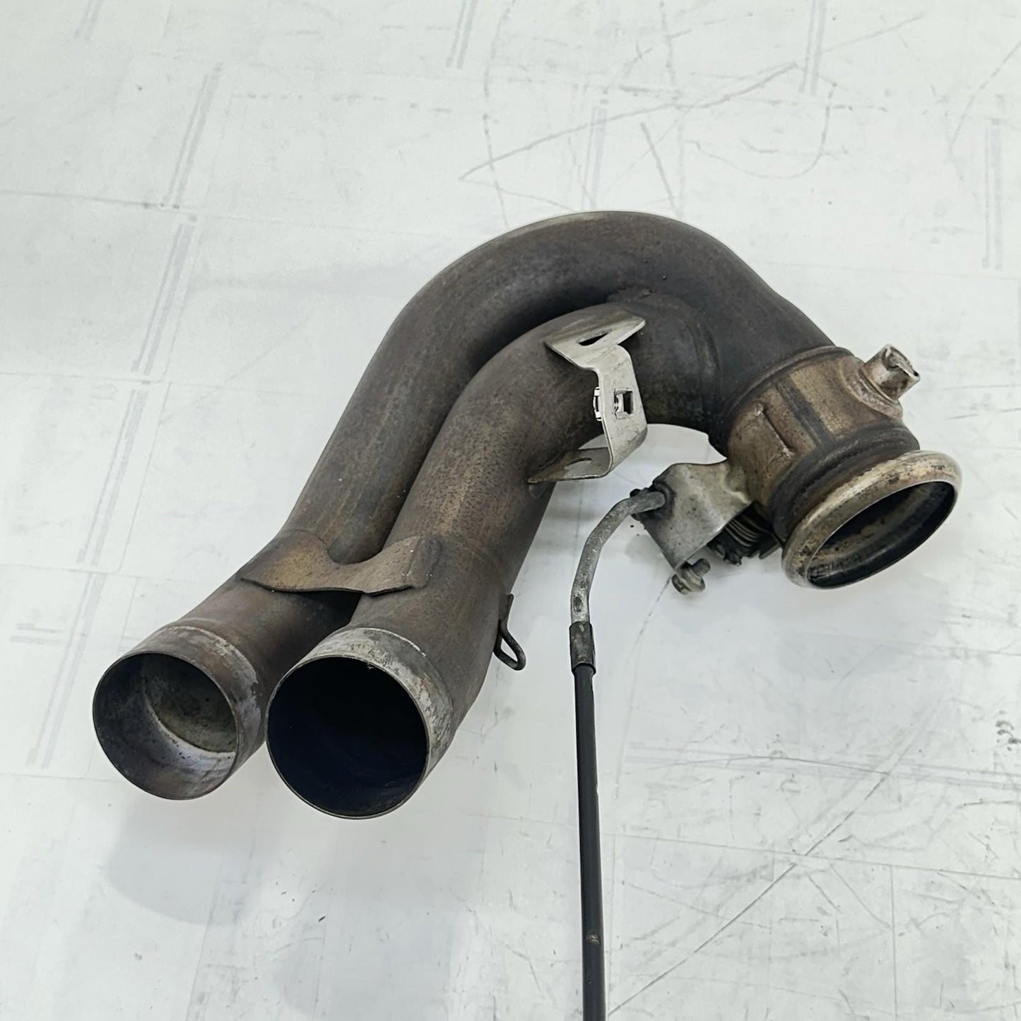 2016 - 2018 DUCATI HYPERMOTARD 939 EXHAUST HEADER PIPES MANIFOLD CABLE LINE