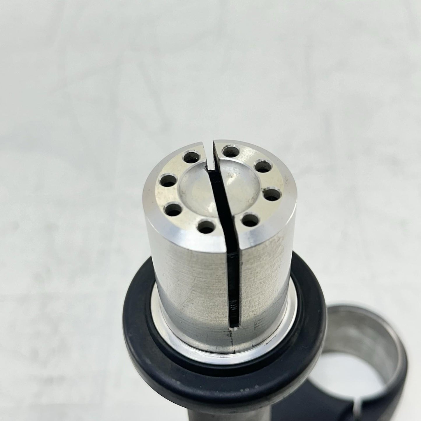 2016 - 2018 DUCATI HYPERMOTARD 939 TRIPLE TREE FRONT FORK STEERING STEM BEARINGS