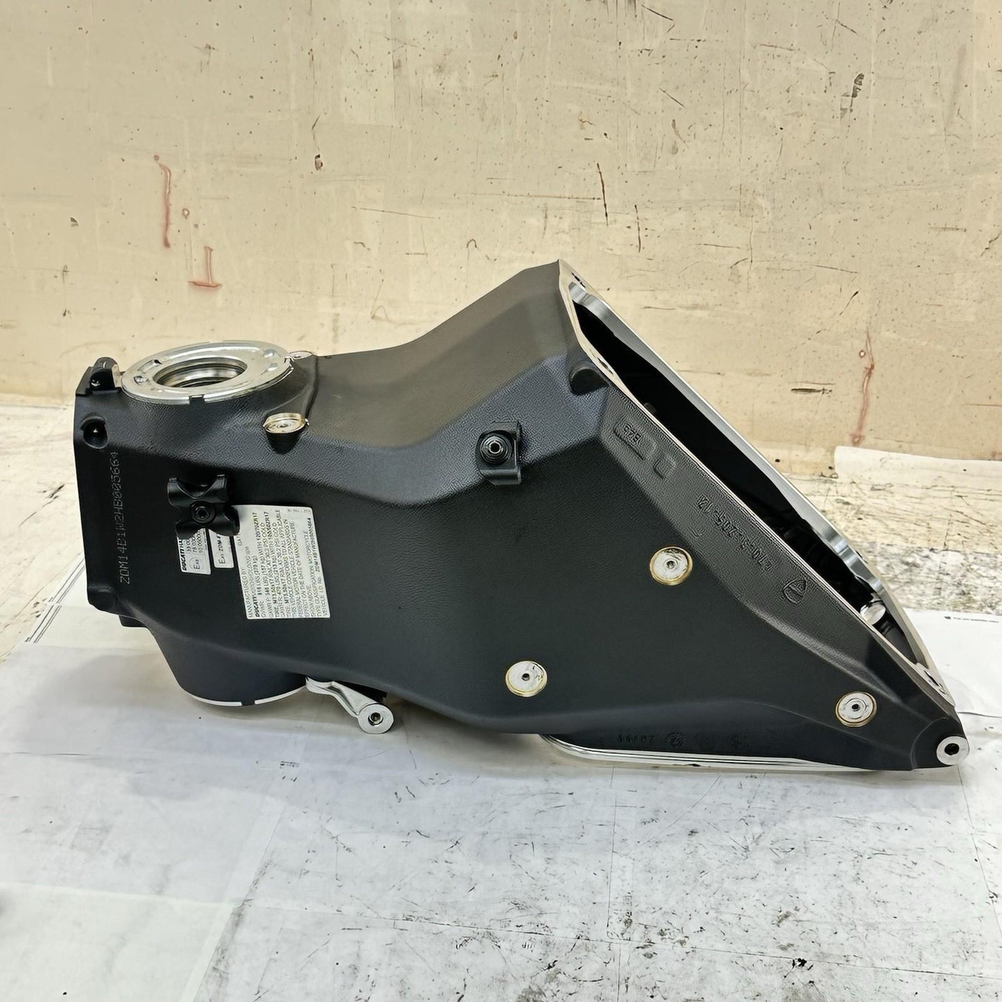 2016 - 2019 DUCATI PANIGALE 959 FRAME MAIN BODY CHASSIS BLACK STOCK OEM