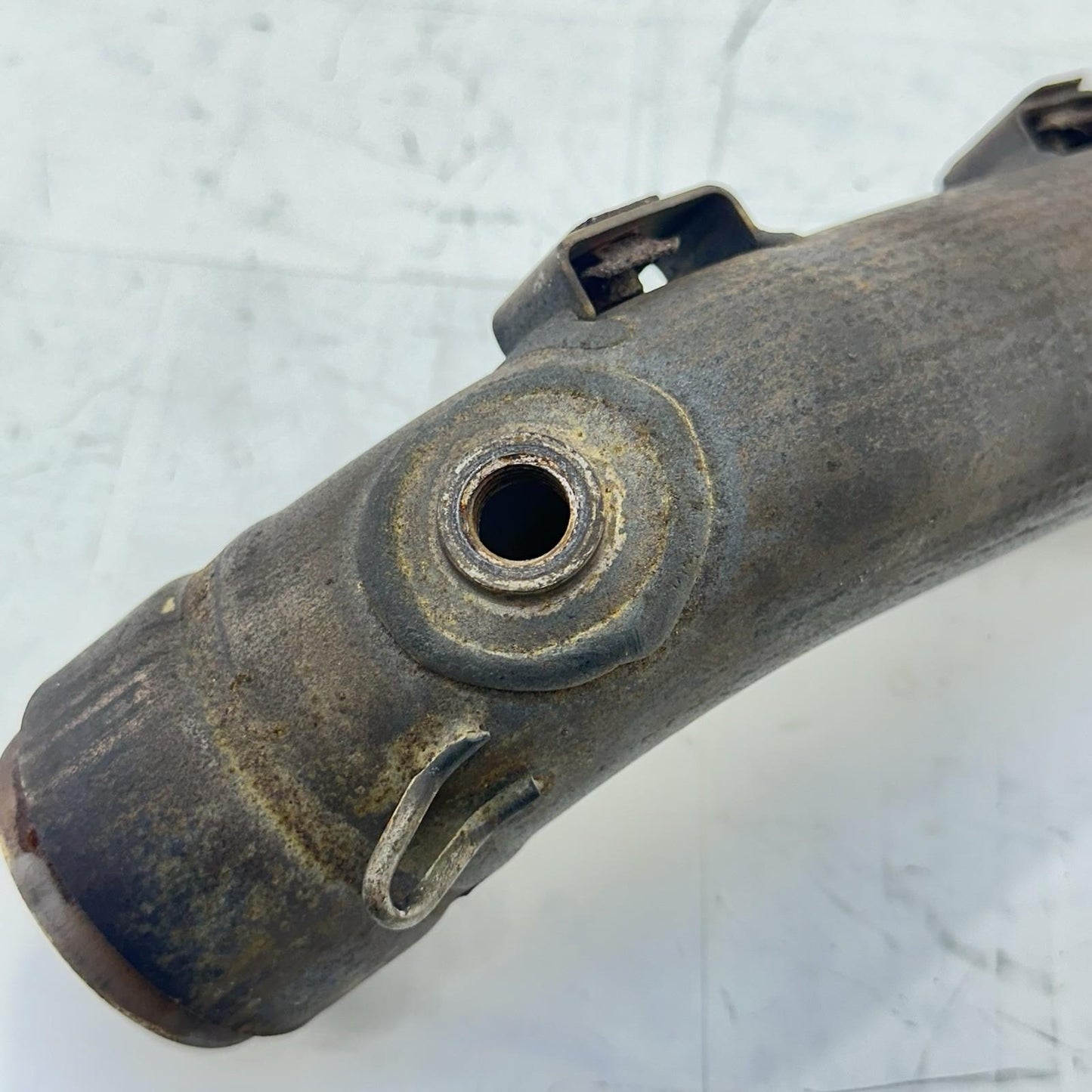 2016 - 2018 DUCATI HYPERMOTARD 939 EXHAUST MID PIPE MUFFLER HEADER