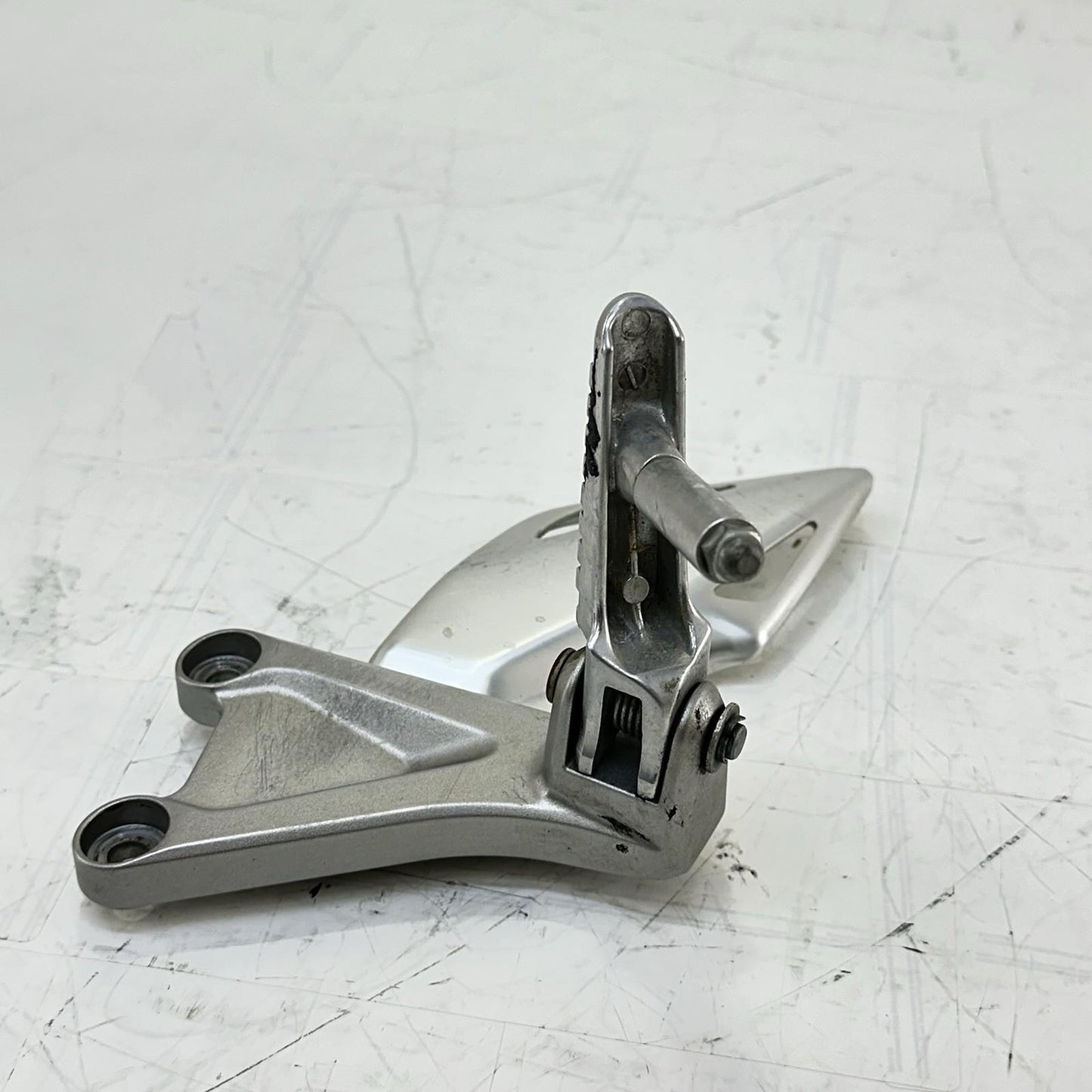 2017 - 2019 HONDA CBR 1000RR SP REAR SET LEFT RIGHT BRAKE PEDAL FOOT REST PEGS
