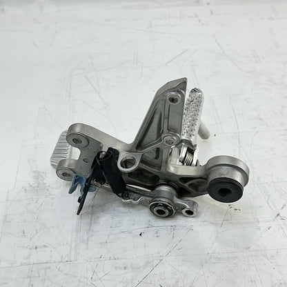 2017 - 2019 HONDA CBR 1000RR SP REAR SET LEFT RIGHT BRAKE PEDAL FOOT REST PEGS
