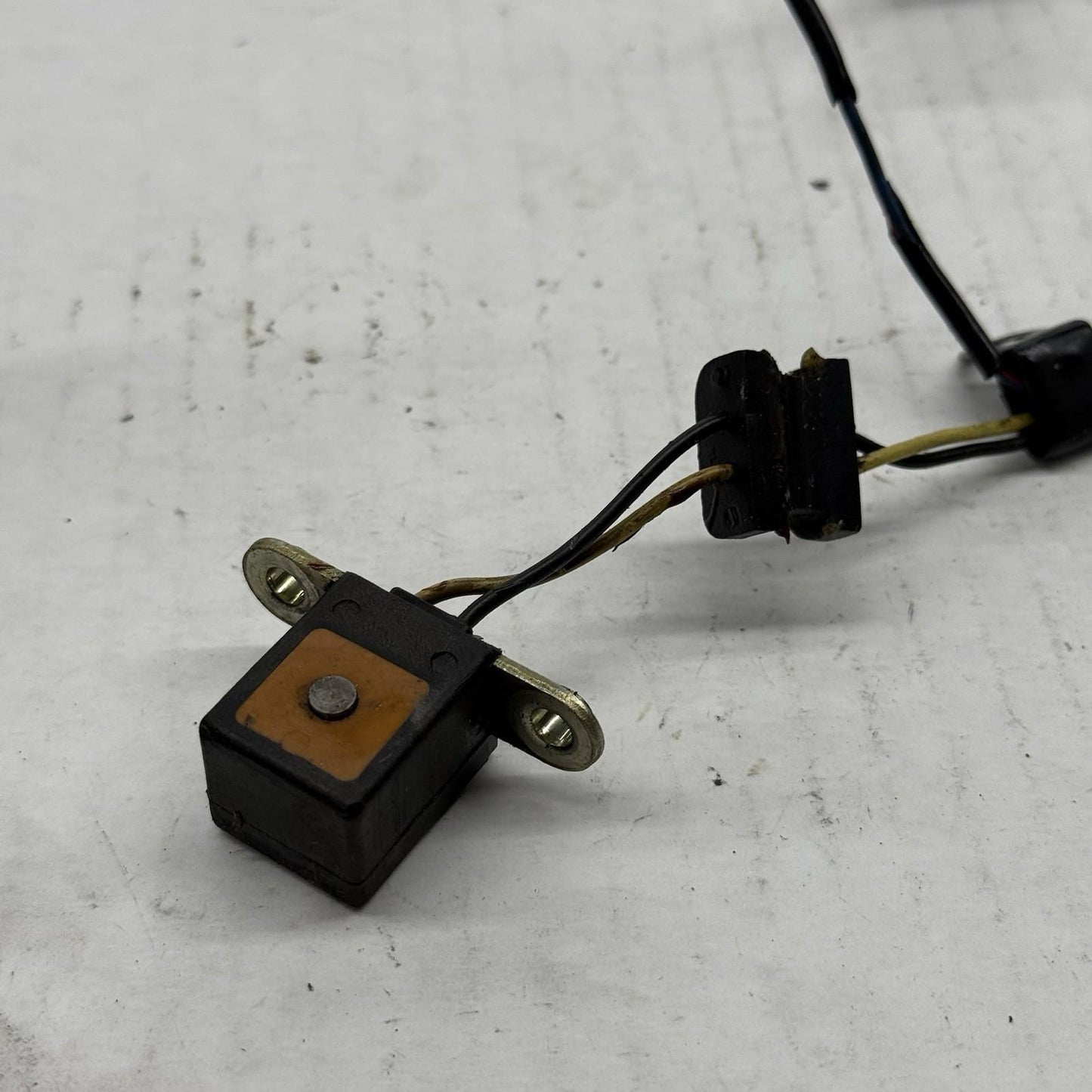 1998 - 2003 KAWASAKI NINJA ZX9R PICKUP SENSOR Coil Pulse Pulsar 59026-1142