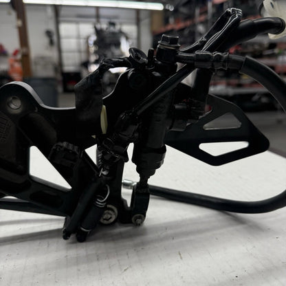 2017 - 2025 SUZUKI GSXR1000R RIGHT REARSET REAR SET DRIVER FOOT PEG REST MASTER