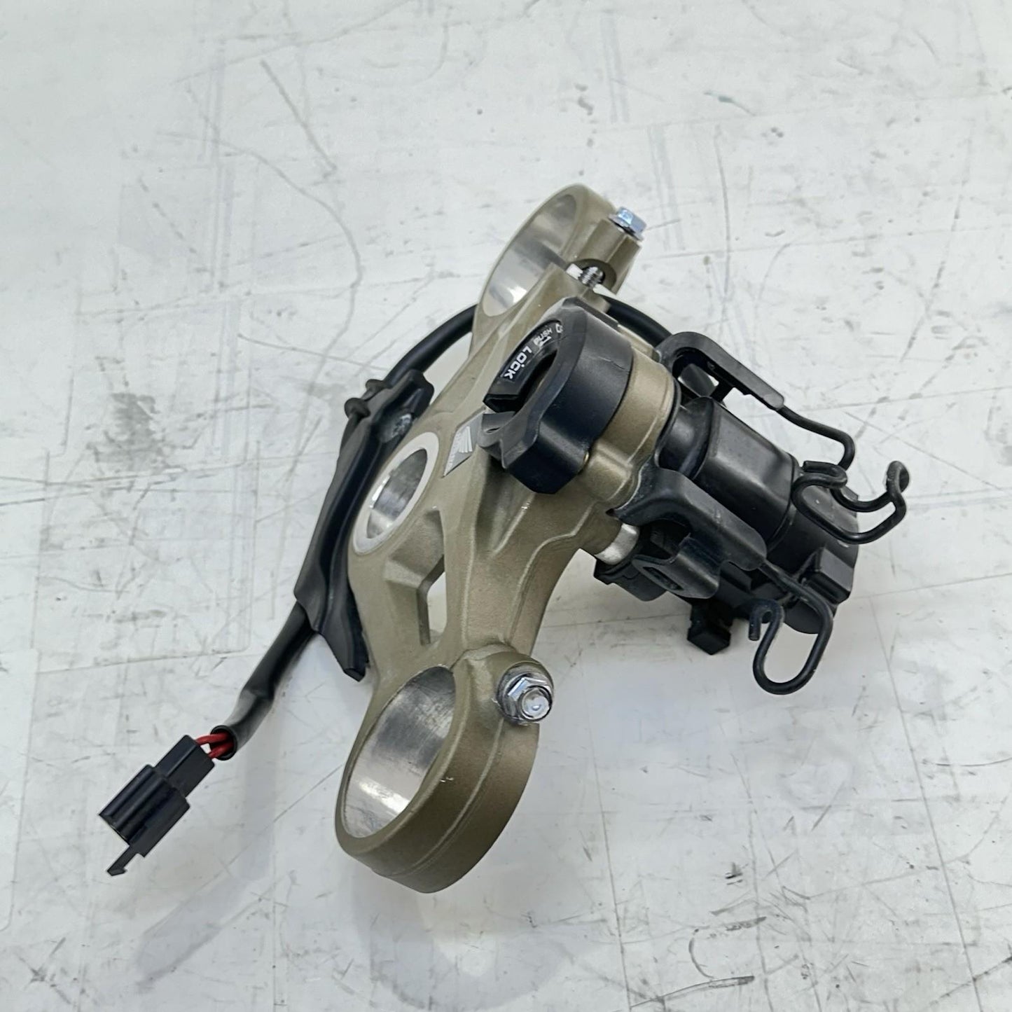 2017 - 2019 HONDA CBR 1000RR SP LOCK SET IGNITION SWITCH KEY GAS CAP SEAT LATCH