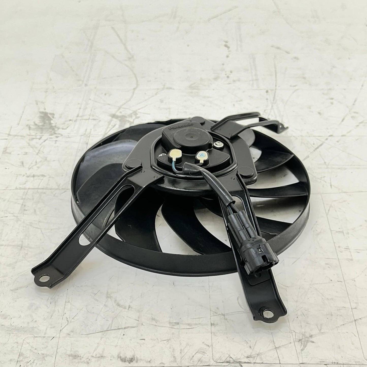 2017 - 2019 HONDA CBR 1000RR SP RADIATOR FAN COOLING ENGINE COOLER MOTOR STOCK