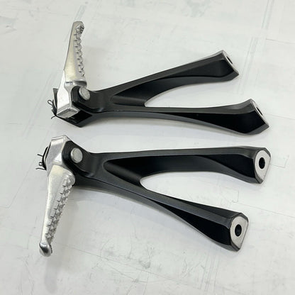2017 - 2019 HONDA CBR 1000RR SP PASSENGER PEGS REAR FOOT LEG REST LEFT RIGHT SET