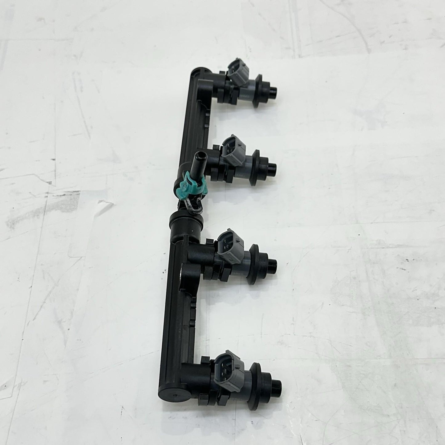 2017 - 2019 HONDA CBR 1000RR SP FUEL INJECTORS GAS RAILING BRACKET BOLTS