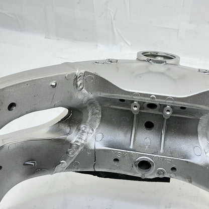 2017 - 2019 HONDA CBR 1000RR SP MAIN FRAME BODY CHASSIS SILVER *CRACK*