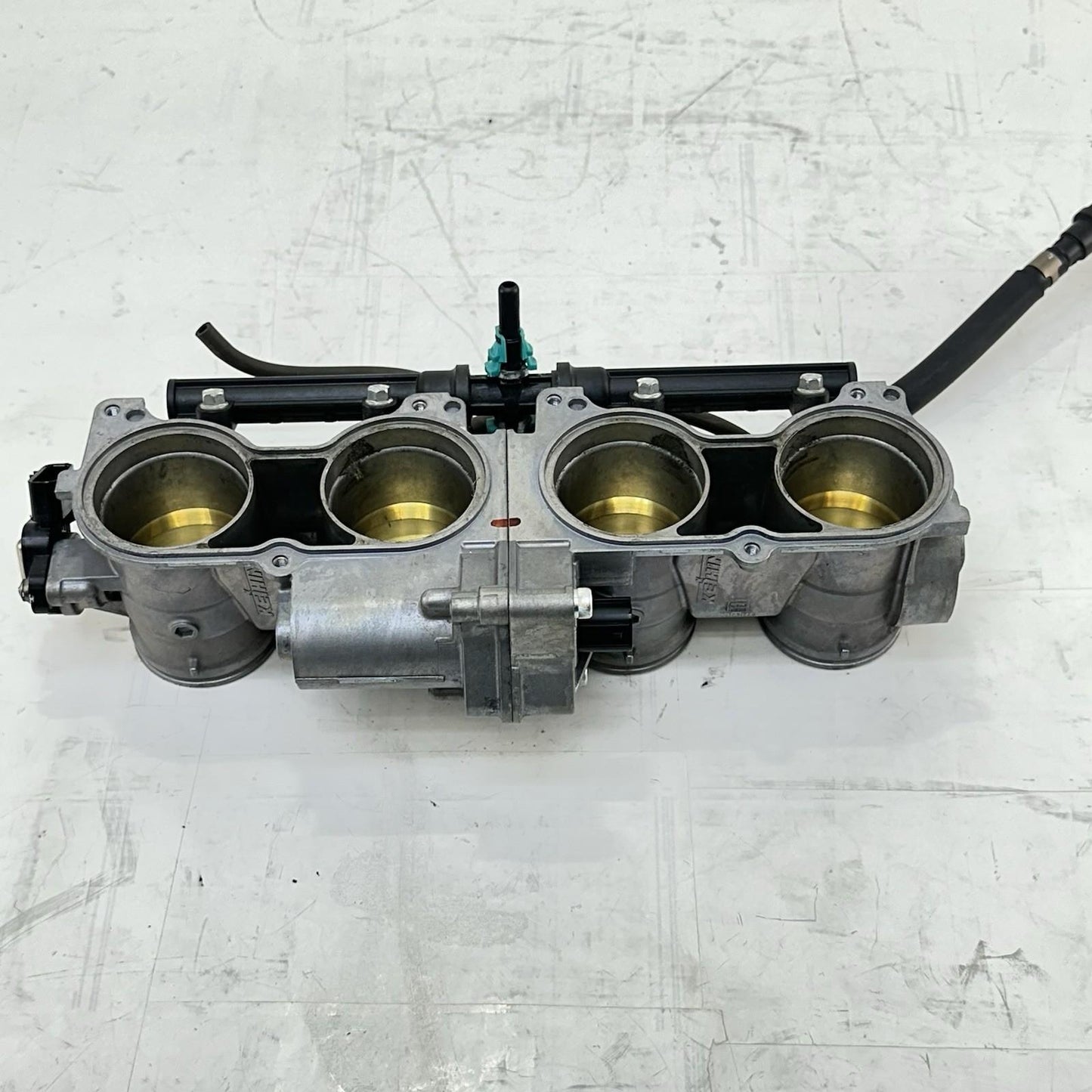 2017 - 2019 HONDA CBR 1000RR SP THROTTLE BODY FUEL INJECTOR RAILING HOSES LINES