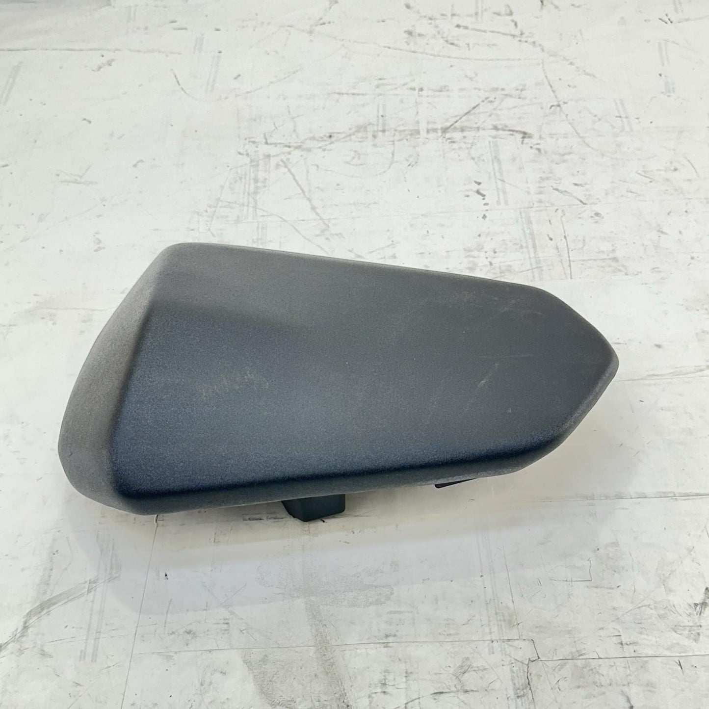 2017 - 2019 HONDA CBR 1000RR SP REAR SEAT BACK PILLION CUSHION BLACK STOCK