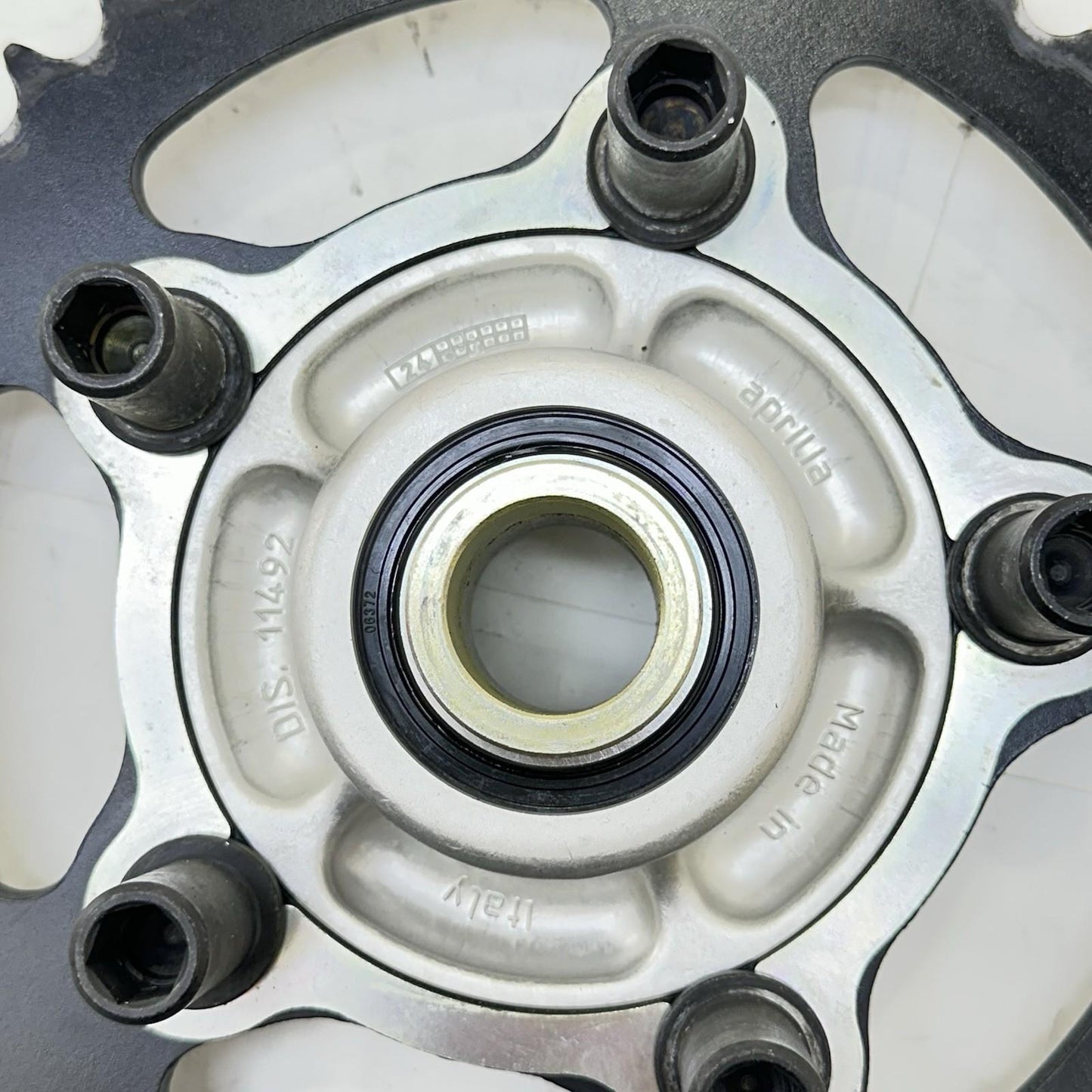 2021 - 2026 APRILIA RSV4 REAR SPROCKET MAIN CHAIN DRIVE HUB BACK WHEEL RIM