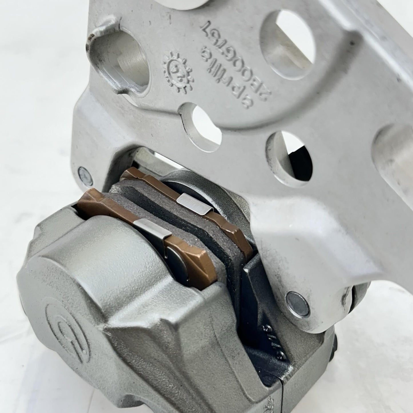 2021 - 2026 APRILIA RSV4 REAR BRAKE CALIPER BACK BRACKET MOUNT PADS BREMBO