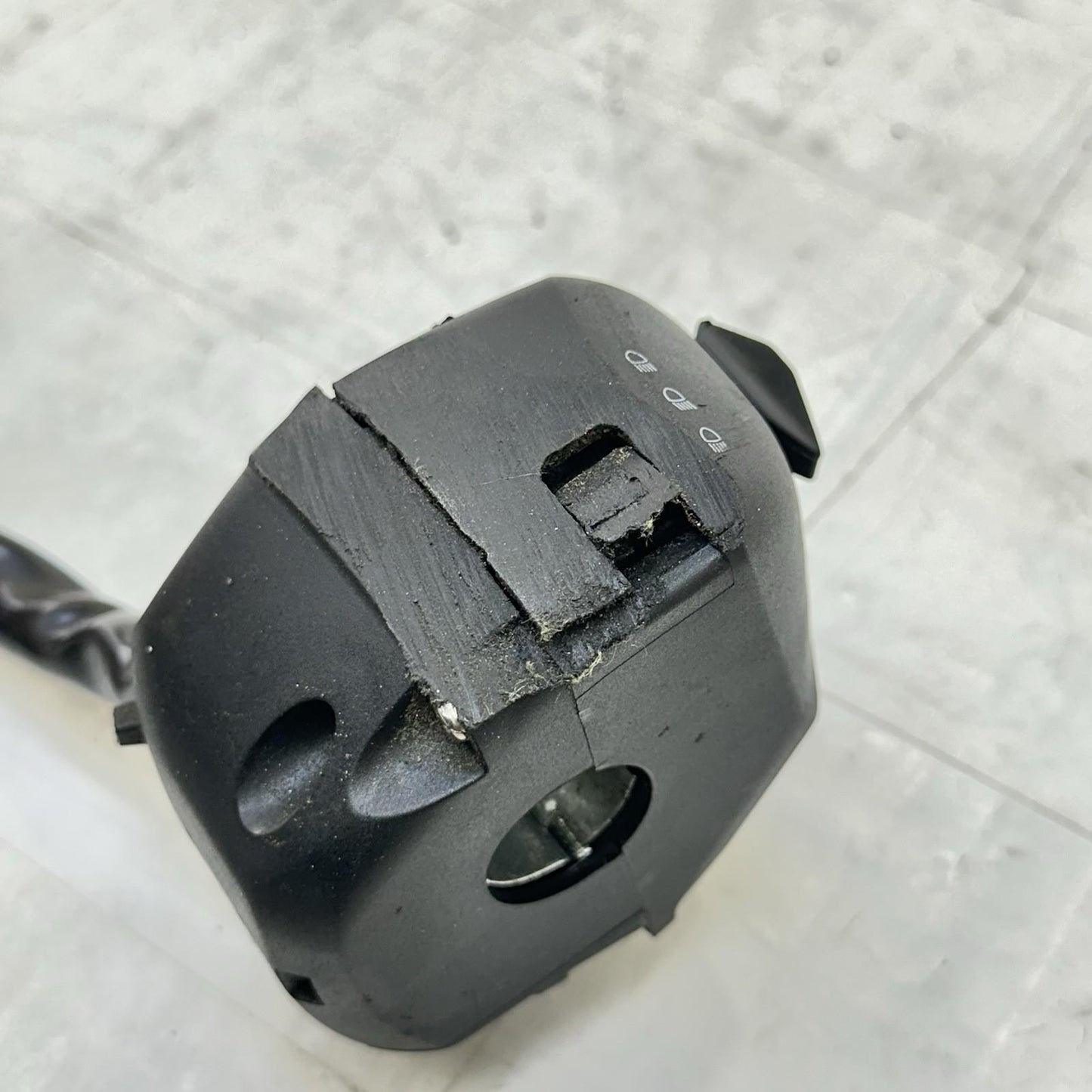 2021 - 2026 APRILIA RSV4 LEFT SWITCH HANDLE BAR LIGHT HORN INDICATOR CONTROL