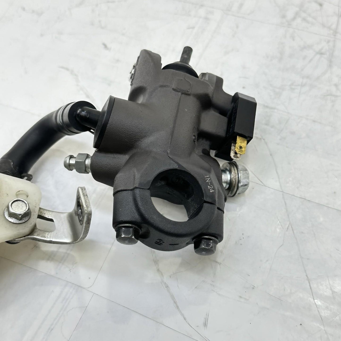 2011 - 2026 SUZUKI GSX 600 GSXR 750 FRONT BRAKE MASTER CYLINDER RESERVOIR STOCK