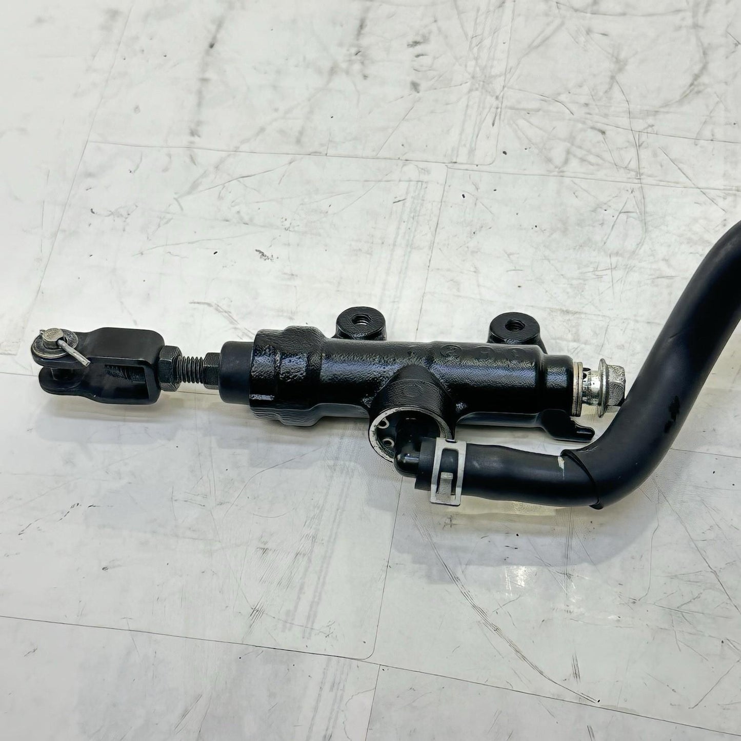 2011 - 2026 SUZUKI GSX 600 GSXR 750 REAR BRAKE MASTER CYLINDER RESERVOIR STOCK